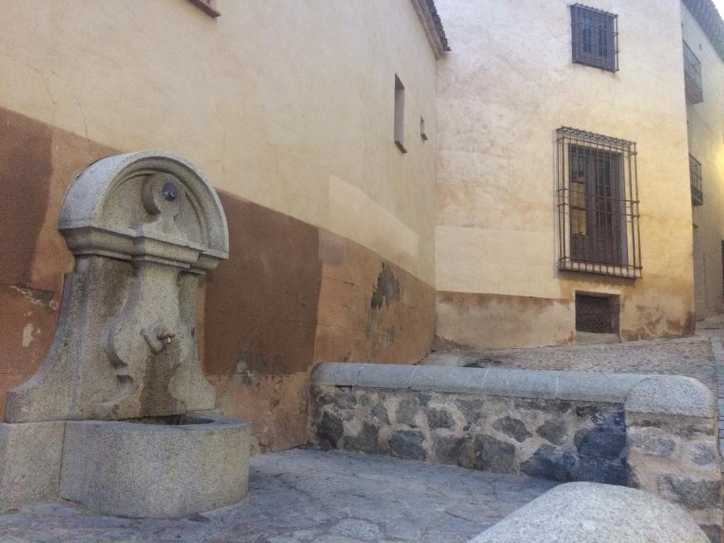 Apartamentos Coliseo Toledo Eksteriør bilde